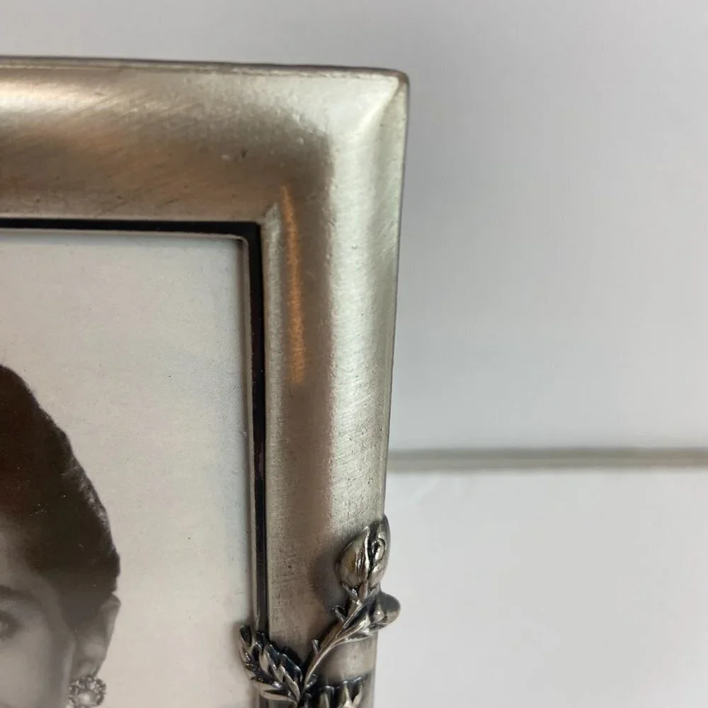 Vintage Photo Frame Metal Roses
